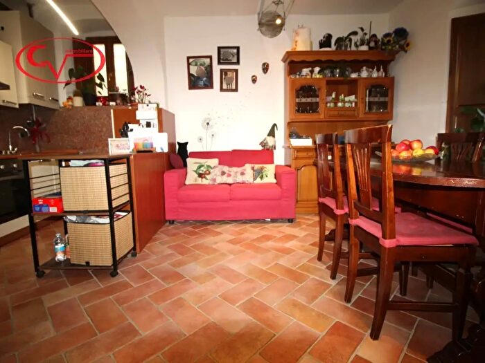 Casa trilocale in vendita in Via San Miniato, Castelfranco Piandiscò