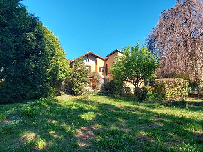 Case in Vendita e in Affitto - 2