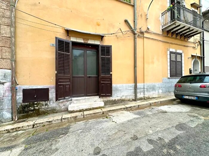 Appartamento con 5 locali in vendita in Partinico Via Tarollo, Partinico