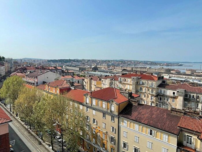Appartamento quadrilocale in affitto in Via dei Giacinti, Gretta, Trieste