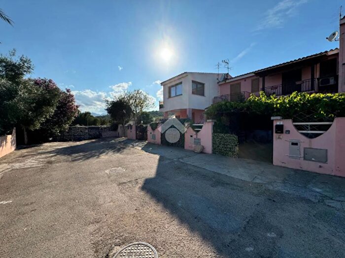 Casa trilocale in vendita in Via Pinta, Budoni