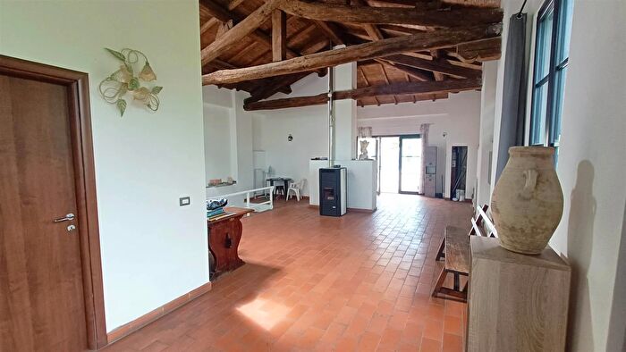Casa con 5 locali in vendita in Borgo San Lorenzo, Borgo San Lorenzo