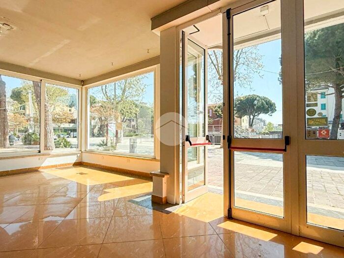 Appartamento quadrilocale in affitto in Via della Repubblica, Centro, Misano Adriatico