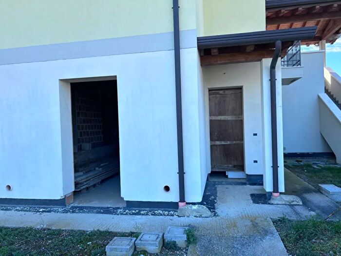 Appartamento trilocale in vendita in Via G Leopardi, Gruaro