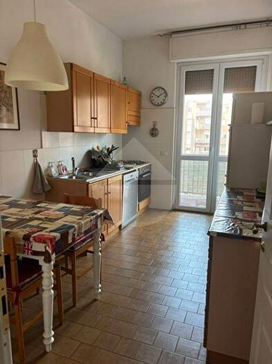 Appartamento quadrilocale in affitto in Novoli, Firenze