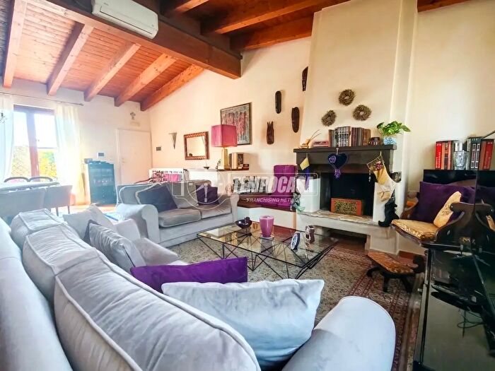 Casa quadrilocale in vendita in Via Luigi Chiarelli, Gioia Del Colle