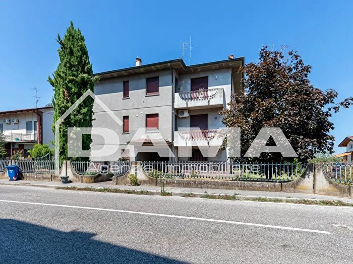 Appartamento con 5 locali in vendita in Via Brando Brandi, Forli'