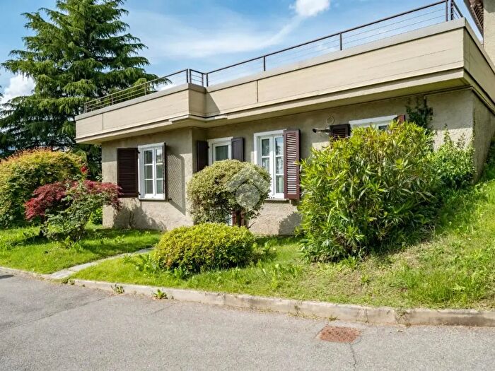 Appartamento trilocale in vendita in Via Alcide De Gasperi, Galbiate