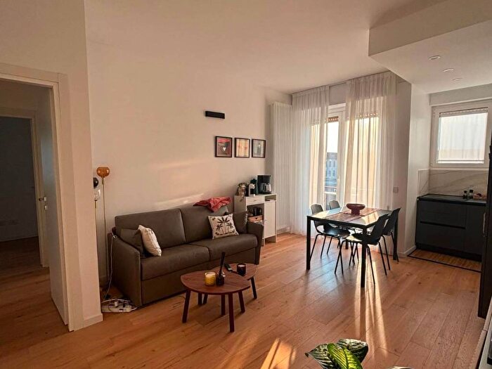 Appartamento trilocale in affitto in Via Generale Giuseppe Govone, Ghisolfa Mac Mahon, Milano