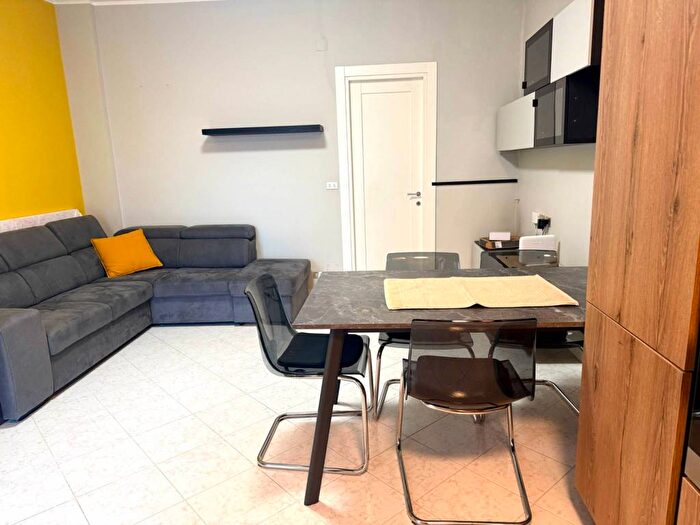 Appartamento bilocale in affitto in Via Panealbo, Centro, Grugliasco