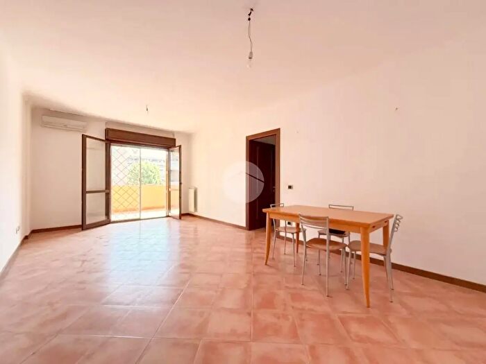 Appartamento trilocale in vendita in Via Rodolfo Verduzio, Roma