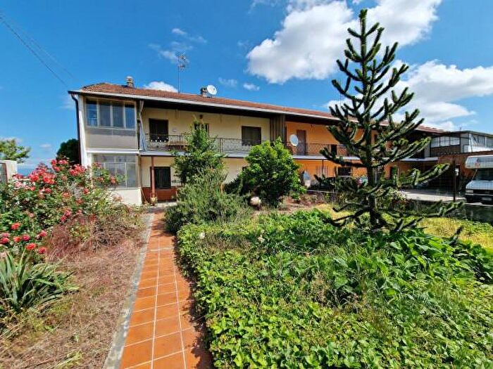 Casa con 6 locali in vendita in Via Arelio, Livorno Ferraris