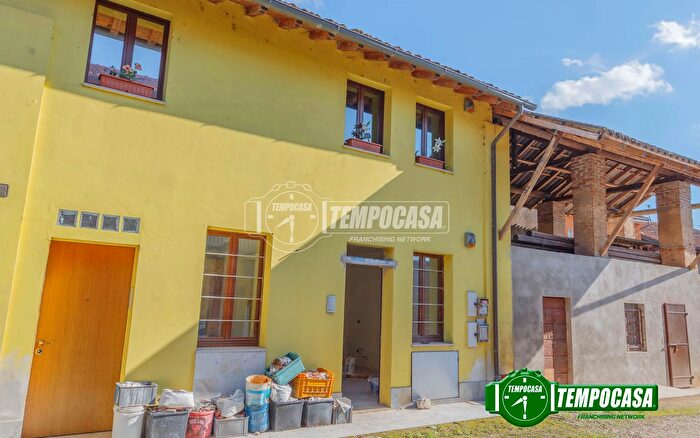 Casa trilocale in vendita in Vicolo Giuseppe Mazzini, Trovo