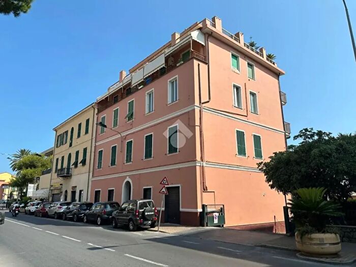 Appartamento bilocale in vendita in Via Aurelia, Bordighera