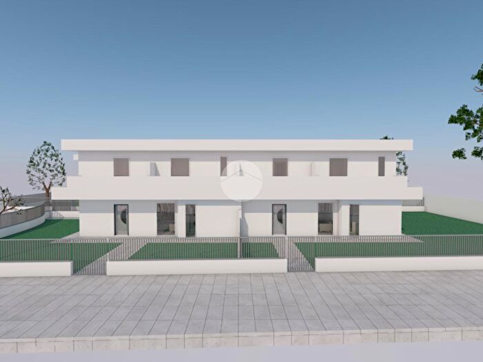 Casa quadrilocale in vendita in Via Don Pietta, Trenzano