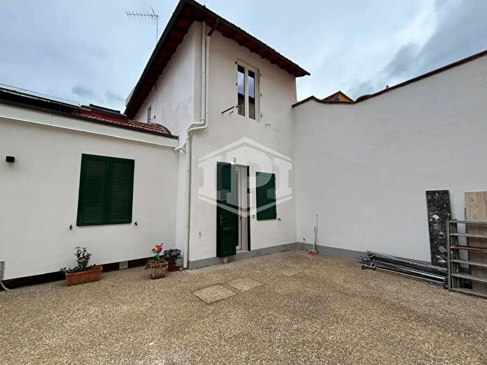 Appartamento quadrilocale in vendita in Via Piero Cironi Snc, Firenze