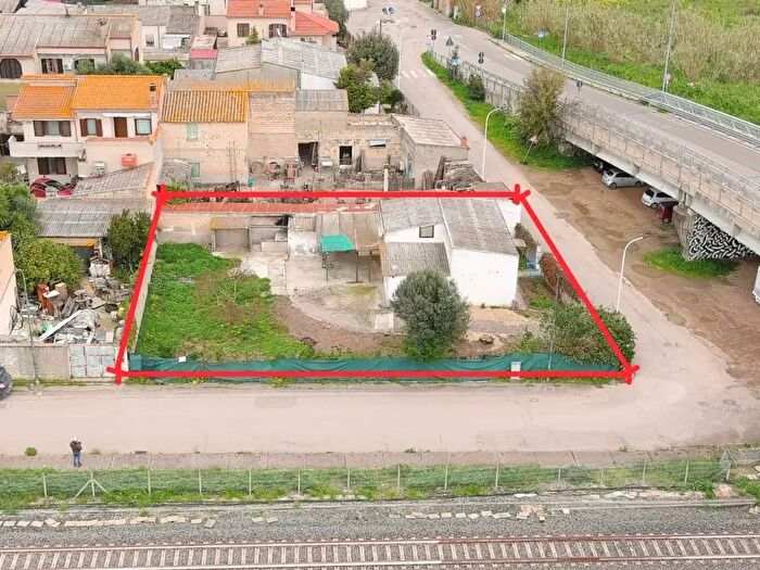 Casa trilocale in vendita in Via dellAngelo, Serramanna