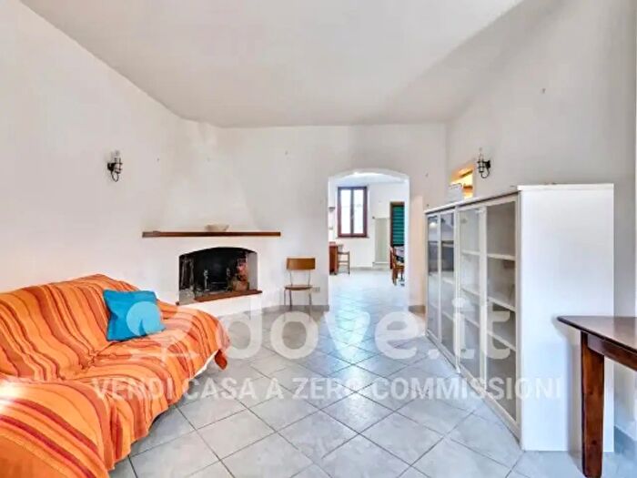 Casa quadrilocale in vendita in Via San Martino a Brozzi, Firenze