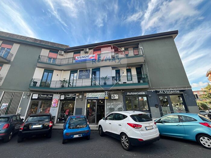 Appartamento quadrilocale in vendita in Piazza Dante, Mascalucia