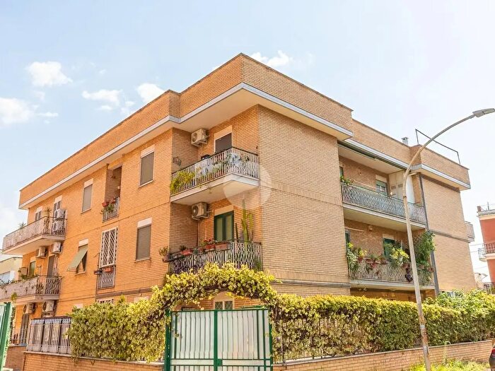 Appartamento bilocale in vendita in Via Leonina, Tivoli