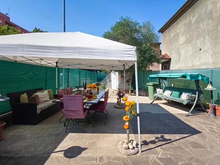 Appartamento bilocale in vendita in Via Monte Cervino, Cusano Milanino