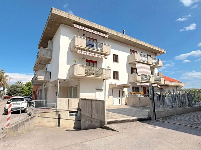 Appartamento con 5 locali in vendita in Via Monte Cristallo, San Benedetto Del Tronto