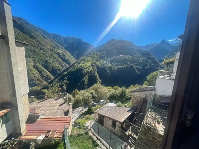 Appartamento trilocale in vendita in Via Nazionale, Pedesina