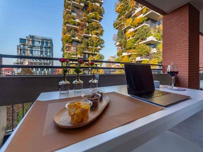 Appartamento bilocale in affitto in Via Gaetano de Castillia, Isola, Milano