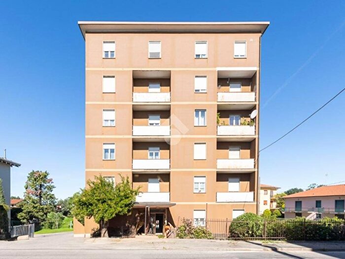 Case in Vendita e in Affitto - 3