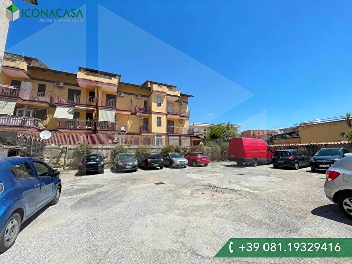 Appartamento quadrilocale in vendita in Via Staffetta b, Giugliano In Campania