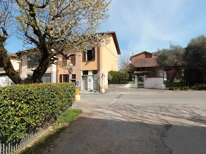 Casa bilocale in vendita in Via Malacrida, Aicurzio