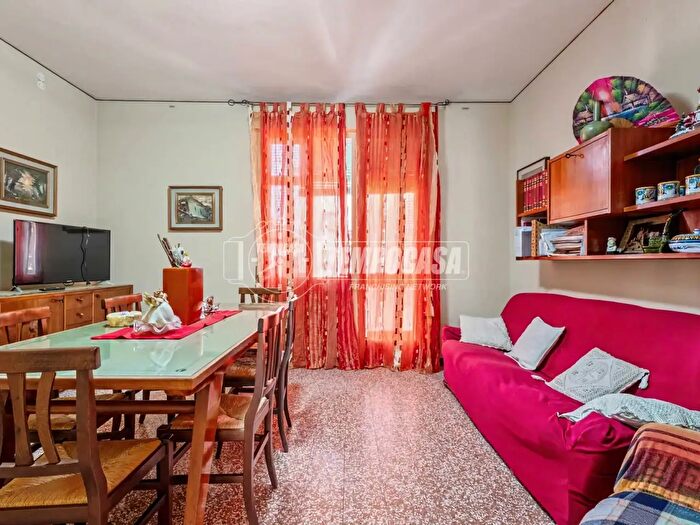 Appartamento quadrilocale in vendita in Via Giuseppe Cantagalli, Faenza