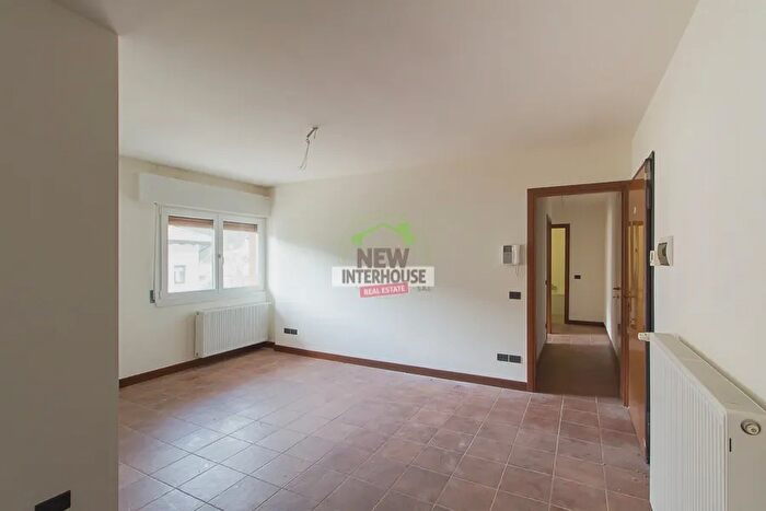 Appartamento in vendita in Via G Carducci Arta Terme, Arta Terme