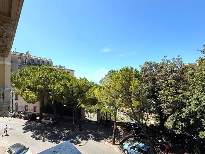 Appartamento con 6 locali in vendita in Corso Firenze, Genova