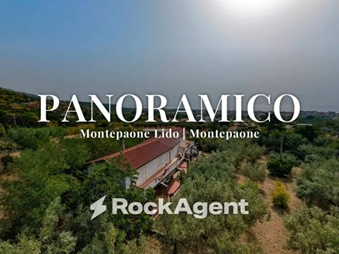 Casa con 6 locali in vendita in Località Zilleria, Montepaone
