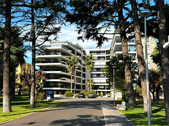 Appartamento quadrilocale in vendita in Corso Alcide De Gasperi, Bari