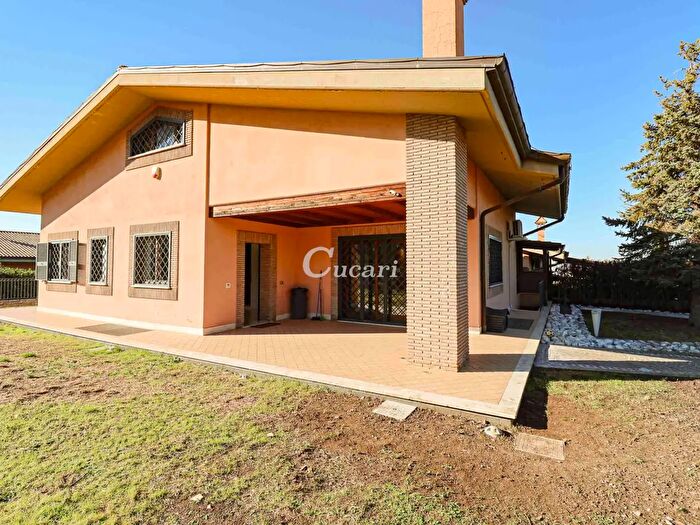 Case in Vendita e in Affitto - 2