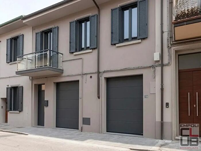 Appartamento con 5 locali in vendita in I Pratignone, Empoli