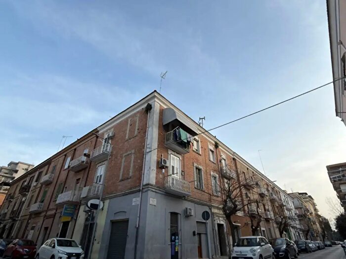 Appartamento trilocale in vendita in Via Giuseppe Rosati, Foggia