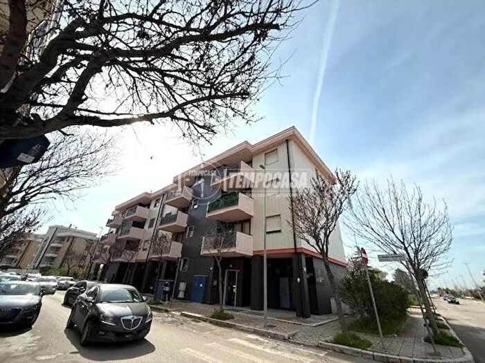 Appartamento trilocale in vendita in Via Donato Caroprese, Foggia