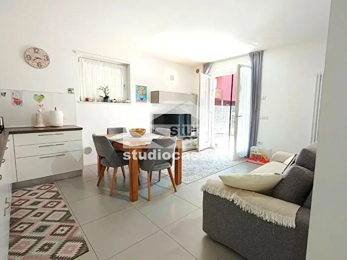 Appartamento trilocale in vendita in Via del Garda, Mori