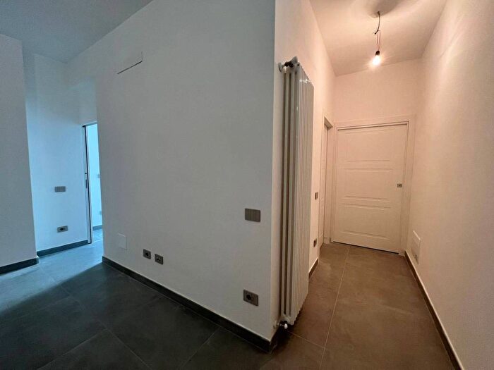 Appartamento con 6 locali in affitto in Via Carlo Alberto Traversa, Centro, Pompei