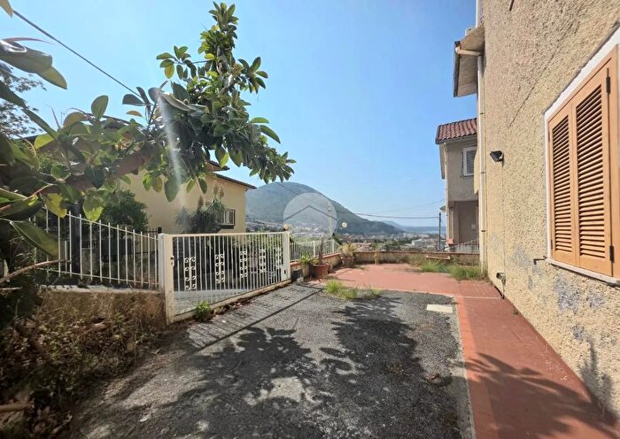 Appartamento trilocale in vendita in Via delle Mimose, Praia A Mare