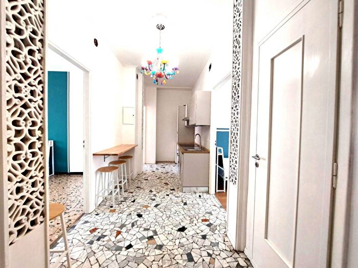 Appartamento trilocale in affitto in Via Genova, Nizza Millefonti, Torino