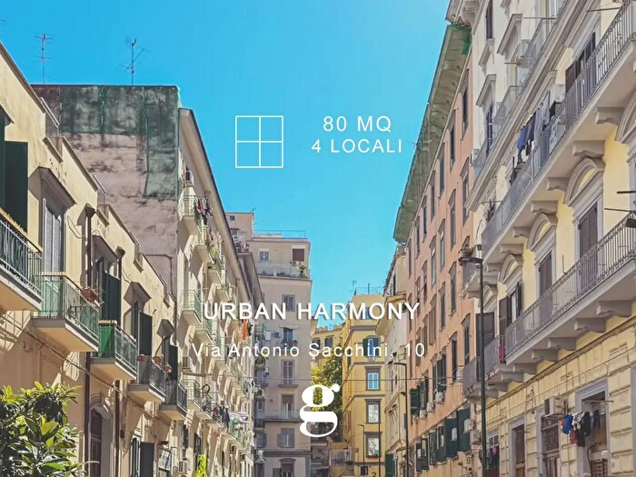 Appartamento quadrilocale in vendita in Via Antonio Sacchini, Napoli