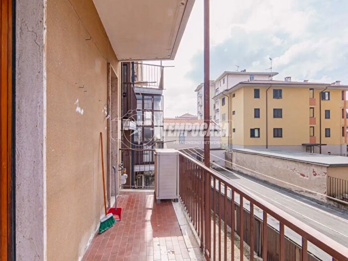 Case in Vendita e in Affitto - 3