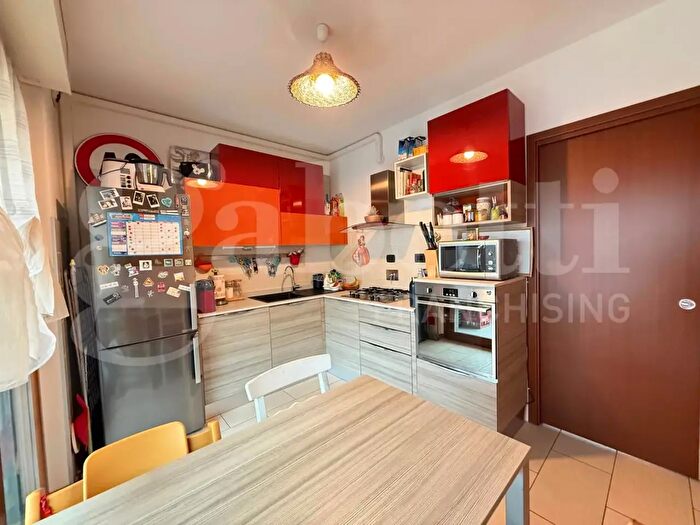 Appartamento quadrilocale in vendita in Via Napoli, Grugliasco