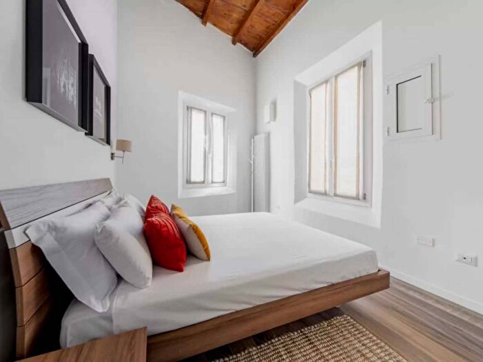 Appartamento trilocale in affitto in Via Val DAposa, Centro Storico, Bologna