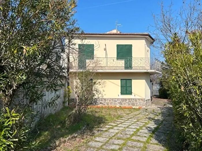 Casa con 5 locali in vendita in Contrada Tofoli, Cugnoli