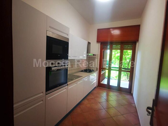 Appartamento trilocale in affitto in Via Mulini Militari, Puccianiello, Caserta